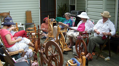 Spunsters spinning and talking